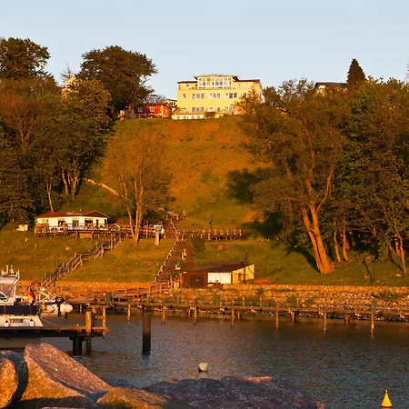 Am Ostseegarten 3*