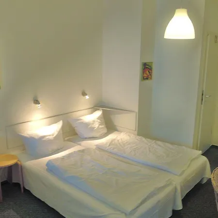 Am Ostseegarten 3*